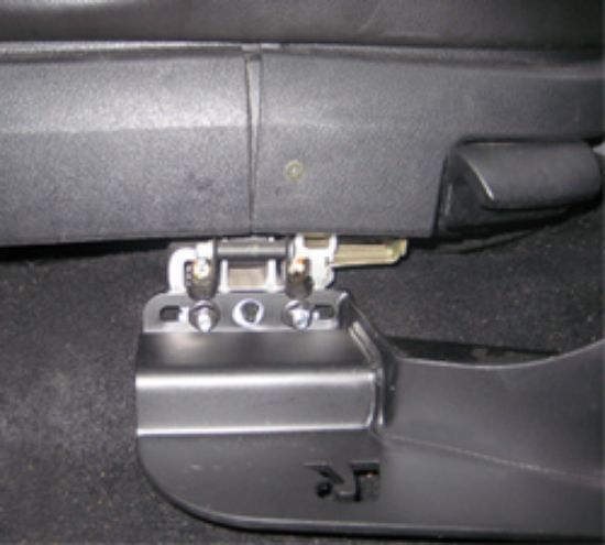 RAM® No-Drill™ Vehicle Base for '98-07 Volkswagen Beetle